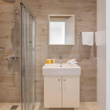 Choice 2 Live - Sofouli 15 * Родос